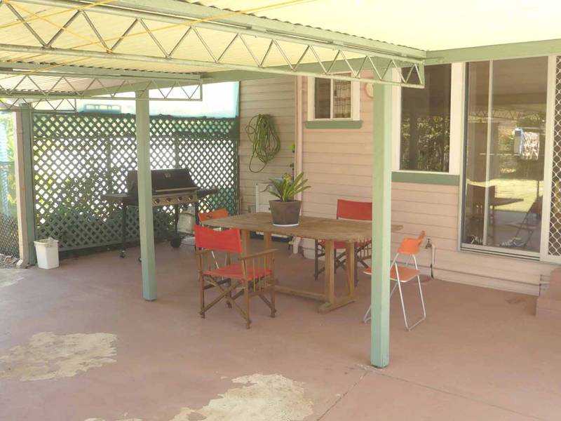 IDEAL LOCATION WITH LOTS OF EXTRAS! Picture 2