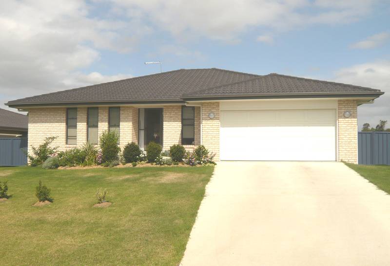 MODERN LIVING AT ITS BEST Picture 1