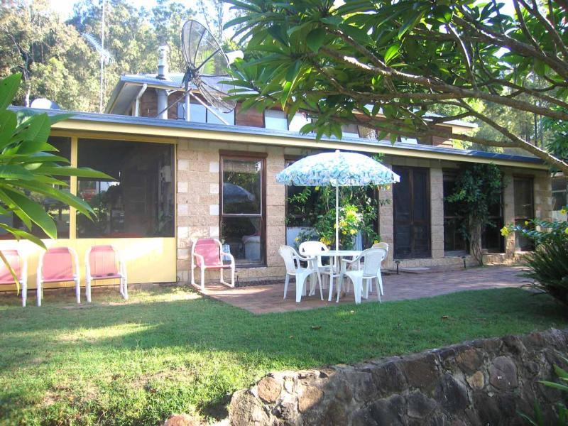 LIVE THE COUNTRY LIFE! Picture 3