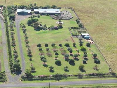 SPECTACULAR FAMILY HOME ON ACREAGE Picture SPECTACULAR FAMILY HOME ON ACREAGE Picture