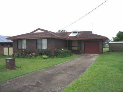 NICE HOUSE, BIG BLOCK & HUGE SHED = HAPPY FAMILY Picture