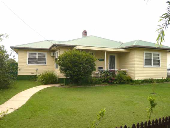 HOME WITH A WARM HEART Picture 1