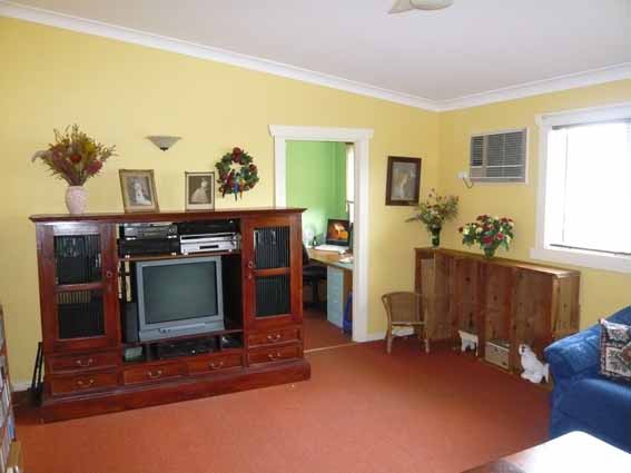 CLASSIC DESIGN - GREAT OPPORTUNITY Picture 3