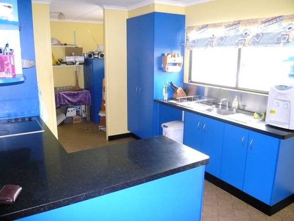 URGENT SALE REQUIRED - PRICED TO SELL! Picture 2