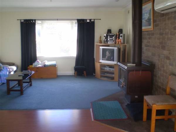 300 Metres to the Beach Picture 2