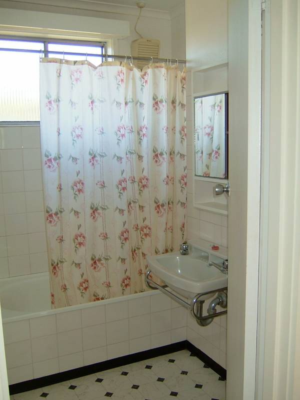 HARD TO FIND UNIT Picture 2