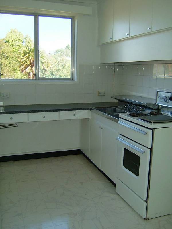 HARD TO FIND UNIT Picture 3