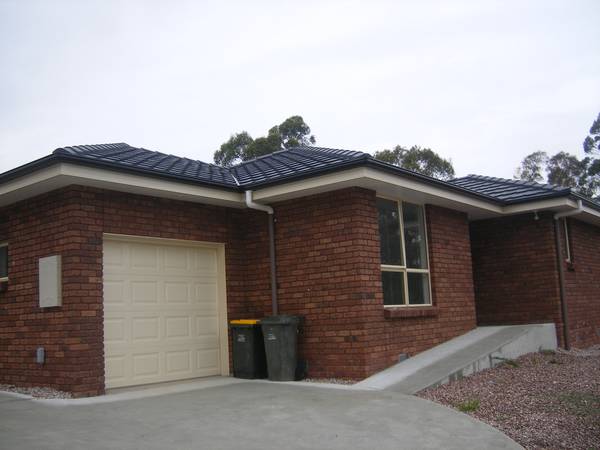 A TREASURE CHEST Picture 1