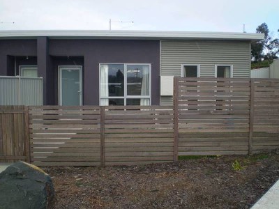 COMFORTABLE MODERN LIVING Picture COMFORTABLE MODERN LIVING Picture