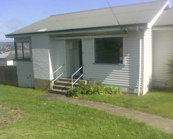 UNDER INSTRUCTIONS FROM OUR MORTGAGEES IN POSESSION! Picture 1