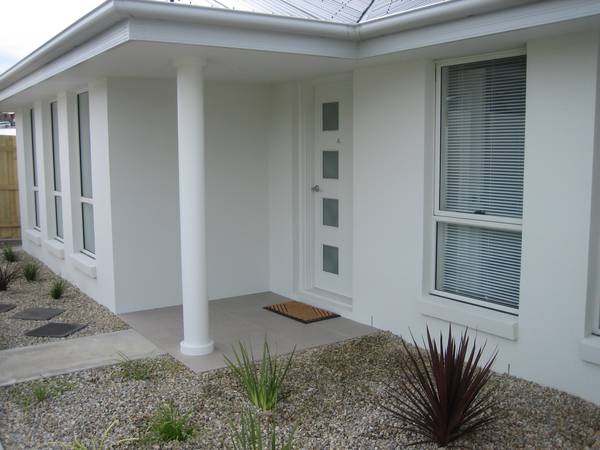 HIGH CLASS LIVING Picture HIGH CLASS LIVING Picture