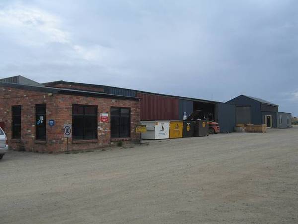 PERFECT POSITION IN BELL BAY Picture 1