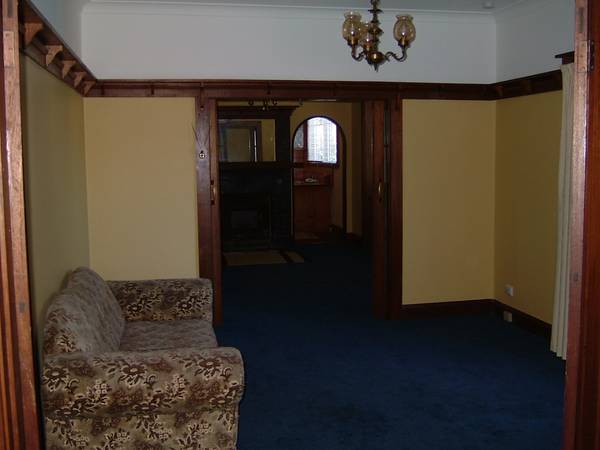 FAMILY VALUE Picture