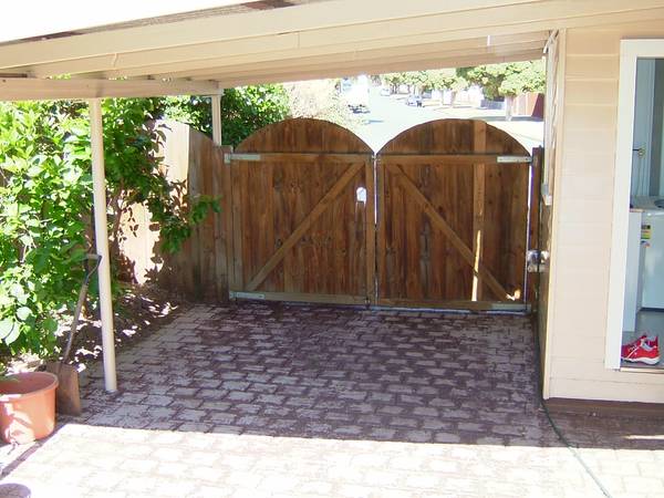 FAMILY VALUE Picture