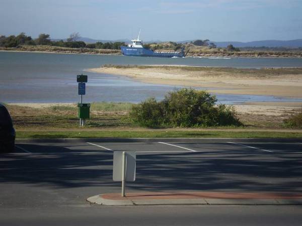 FULLY FURNISHED BY THE WATER Picture FULLY FURNISHED BY THE WATER Picture