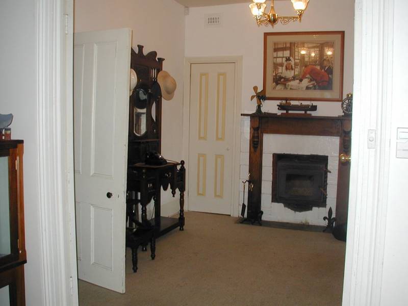 A TOP PROPERTY IN A CENTRAL LOCATION Picture A TOP PROPERTY IN A CENTRAL LOCATION Picture