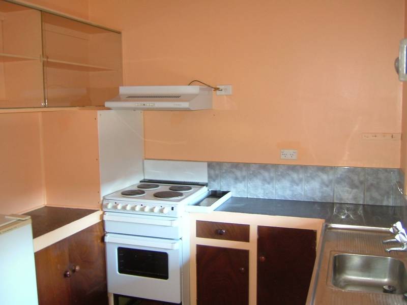 PEACEFUL OUTER SUBURBS Picture 2