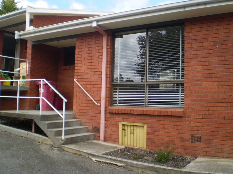 A LOVELY LITTLE UNIT Picture 1