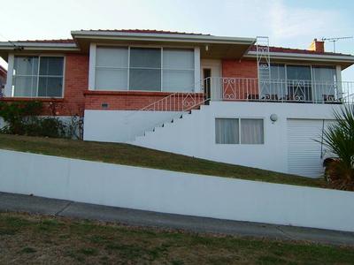 SUNNY FAMILY HOME Picture