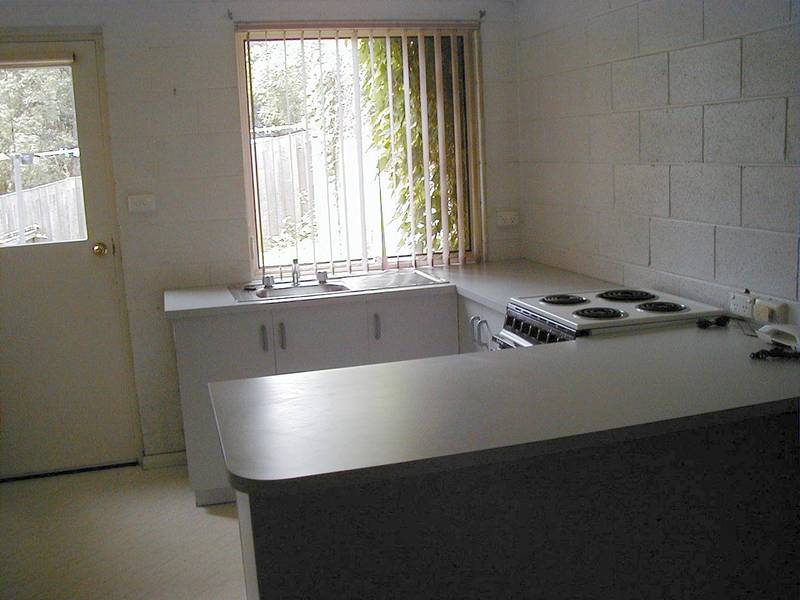 CENTRAL LOCATION Picture 2