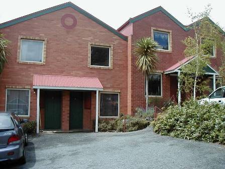 CENTRAL LOCATION Picture 1