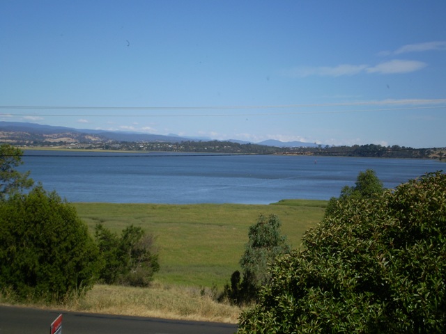 PEACE AND TRANQUILITY - WHAT MORE COULD YOU WANT? Picture 1