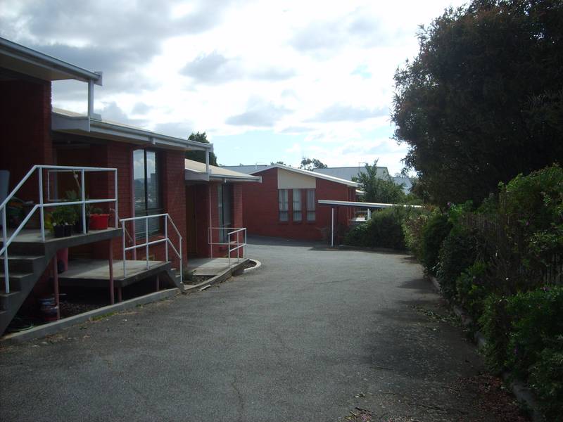 WHY PAY RENT??? Picture 2