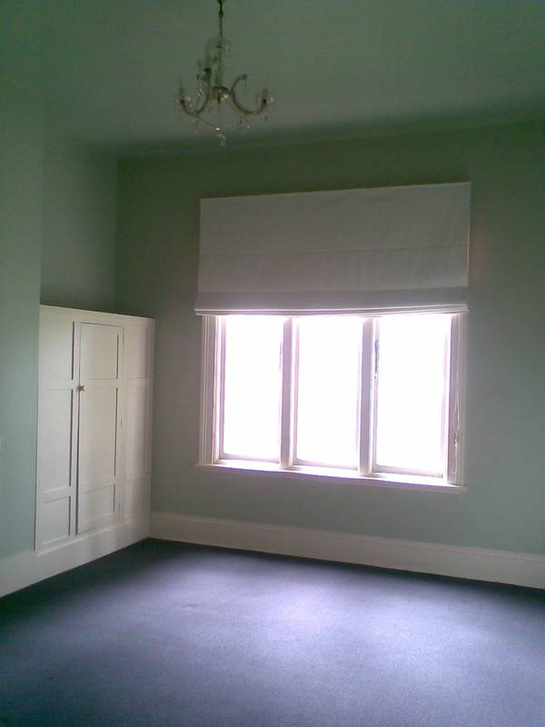 COMFORTABLE LIVING Picture