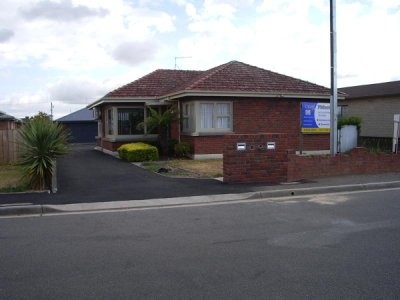 IDEAL INVESTMENT OR FIRST HOME Picture