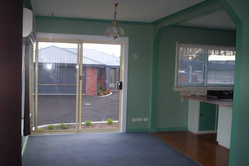 IDEAL INVESTMENT OR FIRST HOME Picture 2