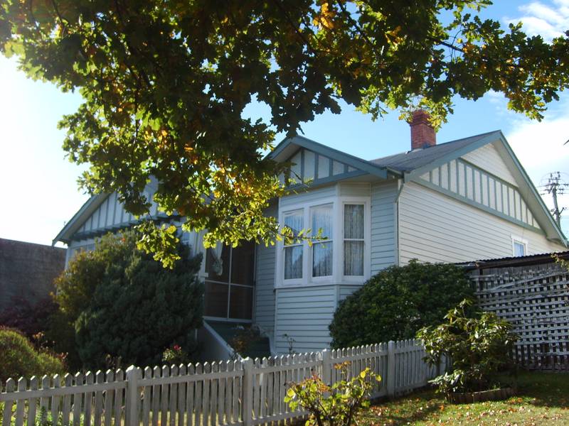 CENTRAL AND SPACIOUS Picture 1