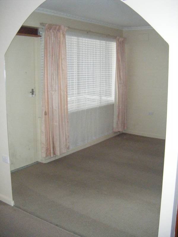 MUST BE SOLD!!! OPEN TO OFFERS!! Picture 1