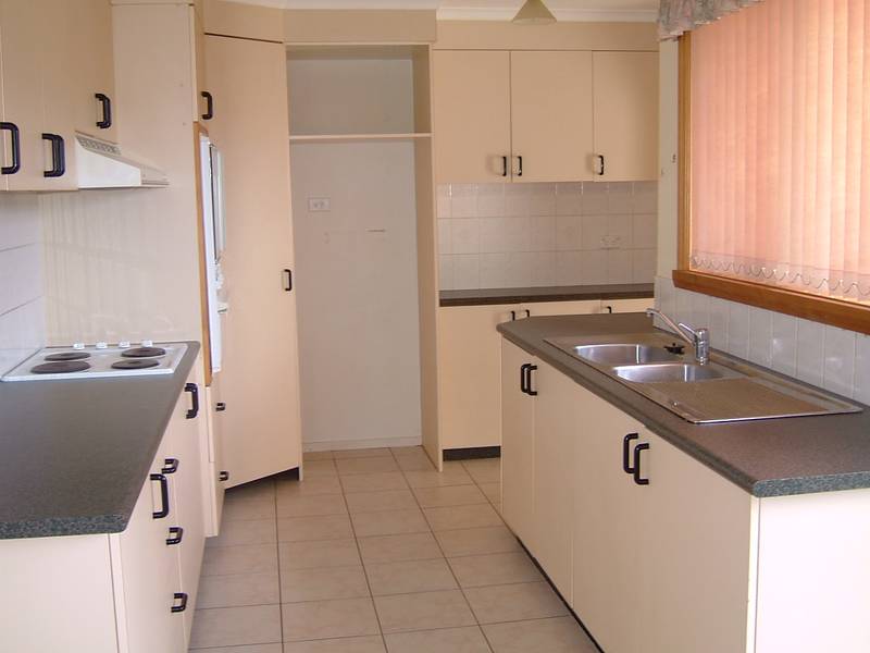 YOUR HARD EARNED MONEY WON'T BUY BETTER! Picture 2