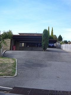 ALWAYS RENTS FAST! Picture 1