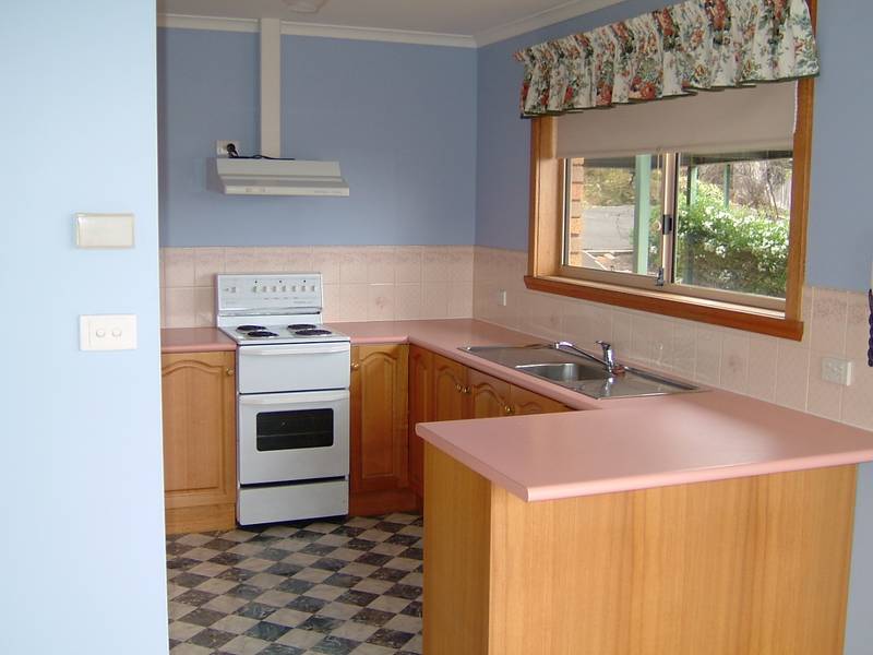 NOT YOUR AVERAGE UNIT! Picture 2