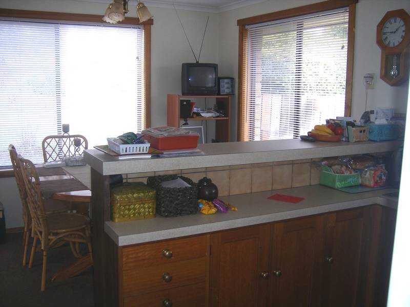 QUALITY FAMILY HOME IN QUIET LOCATION Picture 2