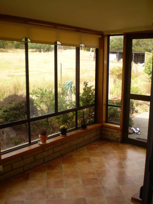 COUNTRY LIVING WITH ACREAGE & VIEWS! Picture 2