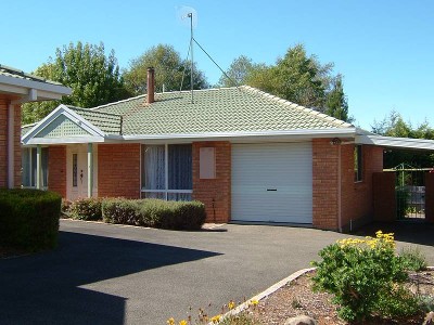 NEAT & COMFORTABLE LIVING! Picture NEAT & COMFORTABLE LIVING! Picture