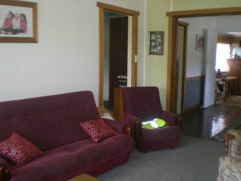 REDUCED AND MUST BE SOLD!! Picture 2