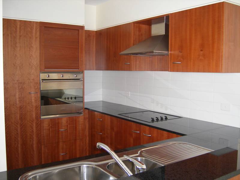 City Living At It's Finest! Picture 2