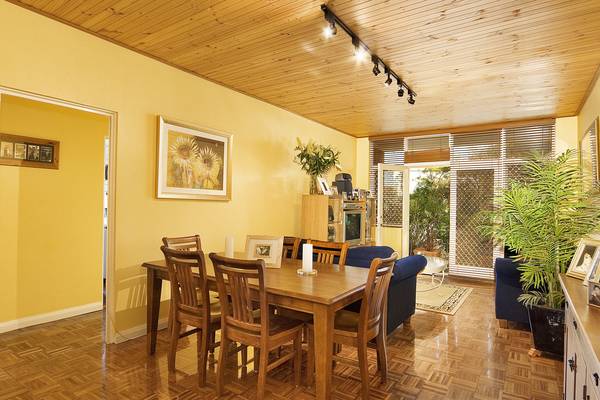 RENOVATED WITH STYLE Picture 1