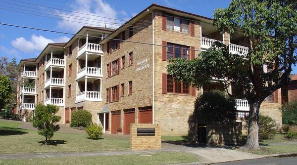 MAXIMUM SPACE - QUIET LOCATION Picture 1