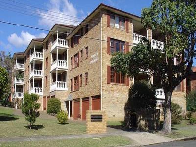 MAXIMUM SPACE - QUIET LOCATION Picture