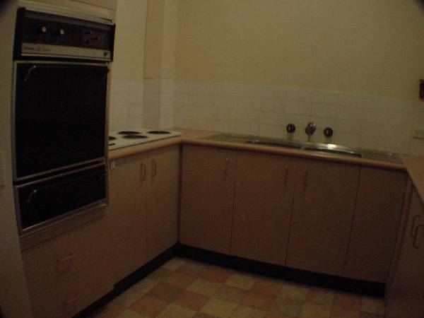 CONVENIENT LOCATION Picture 2