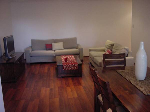 IMMACULATELY PRESENTED Picture 1