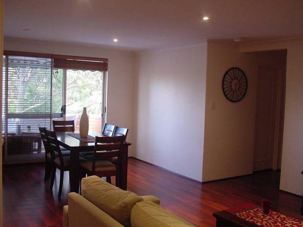 IMMACULATELY PRESENTED Picture 3