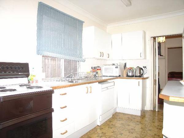 CHARM, CHARACTER AND CONVENIENCE Picture 3