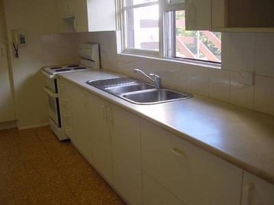 KING-SIZED TOWNHOME ON THE PENINSULA Picture