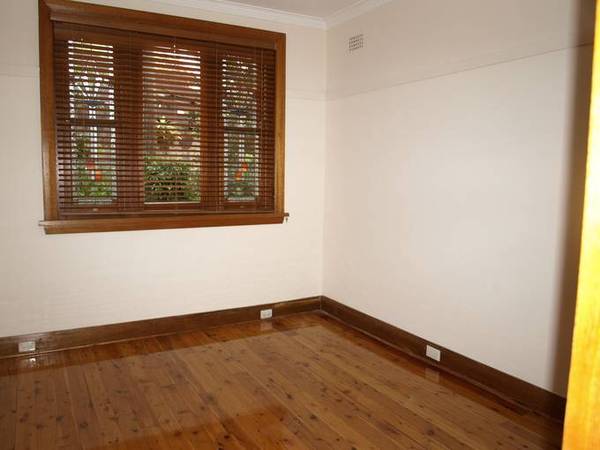 CLASSIC ART DECO Picture