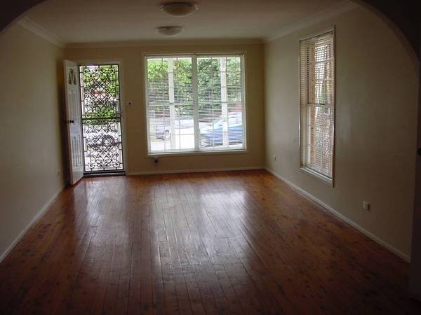 A STORAGE SENSATION! Picture A STORAGE SENSATION! Picture